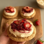 strawberry cheesecake cookies